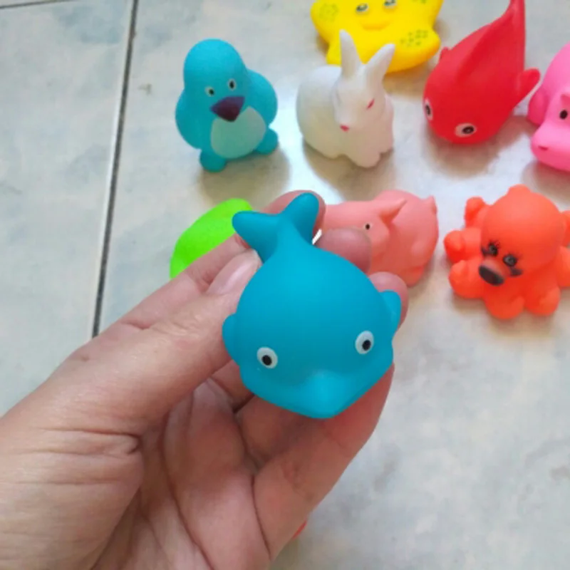 20Pcs/pack Mixed Animals Swimming Water Toys Rubber Float Squeeze Sound Wash Bath Toys Kids Educational Toys 4