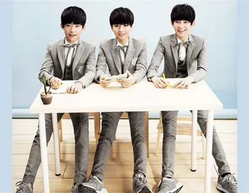 

Idol Group TFBOYS 45*35CM Pillow Case #37321