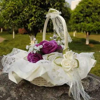 

Hand-woven Rattan Woven Lace Wedding Supplies Wedding Flower Basket Flower Petal Basket Fruit Basket Simulation petals