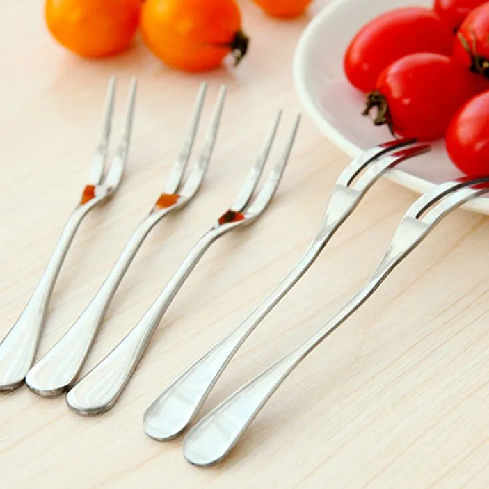 

2Pcs Stainless Steel Fruit Fork Practical Dinner Meal Salad Cake Dessert Two Tooth Fork Cutlery Tableware Set Z575