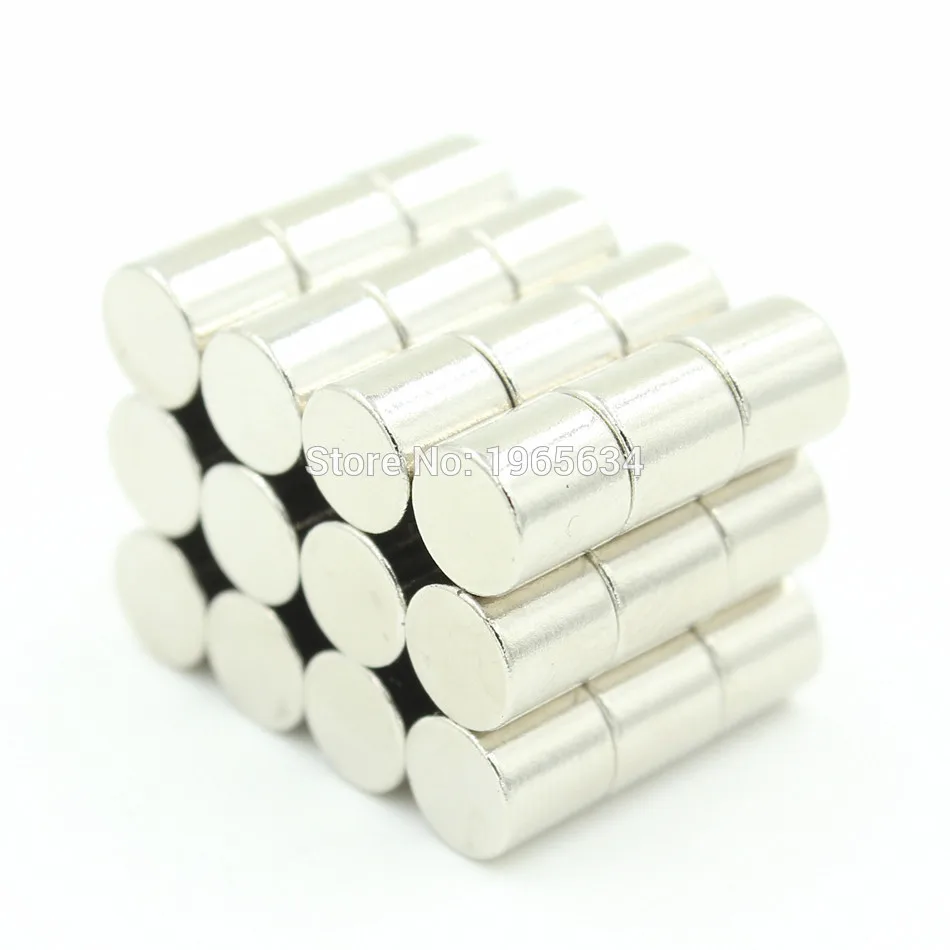 

Retail Wholesale 200pcs 3mm x 3mm Disc Rare Earth Neodymium Super Strong Magnets N35 Craft Model magnet 3x3mm