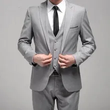 Изготовленный на заказ один кнопка тонкий подходит светло-серый смокинг жениха с Боковым Разрезом мужские свадебные/обеденные костюмы(пиджак+ брюки+ галстук+ жилет