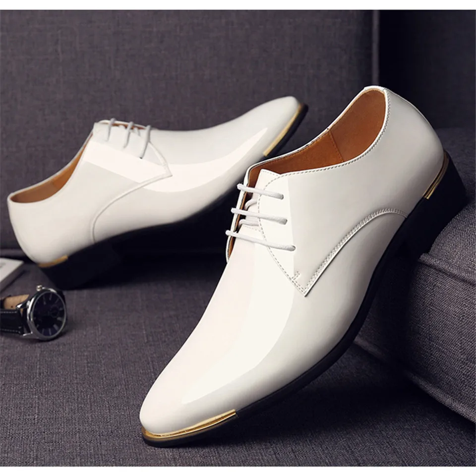 LIN KING/дышащая мужская официальная обувь; повседневные туфли-оксфорды из лакированной кожи с острым носком; мужские деловые модельные туфли на шнуровке; большой размер 48