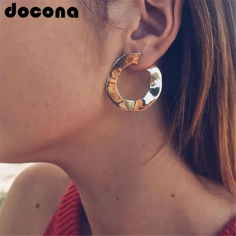 

docona Vintage Gold Punk Twisted Round Stud Earrings for Women Irregular Curved Circle Studs Earring Statement Ear Brinco 5682