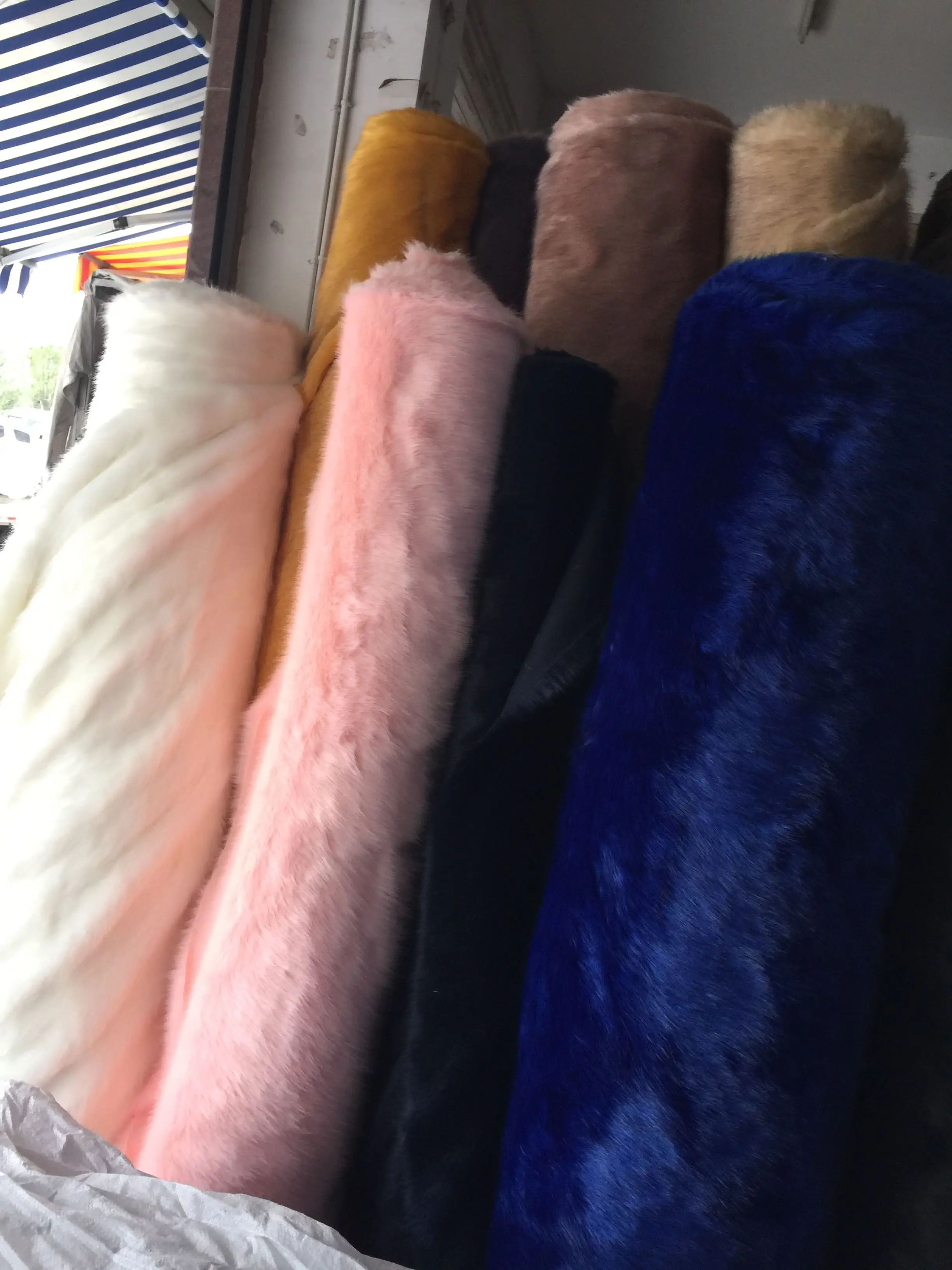 

Wholesale imitation rabbit fur,pile 2cm plush fabric,counter display cloth,Clothing shoes material,170*45cm(half yard)/pcs