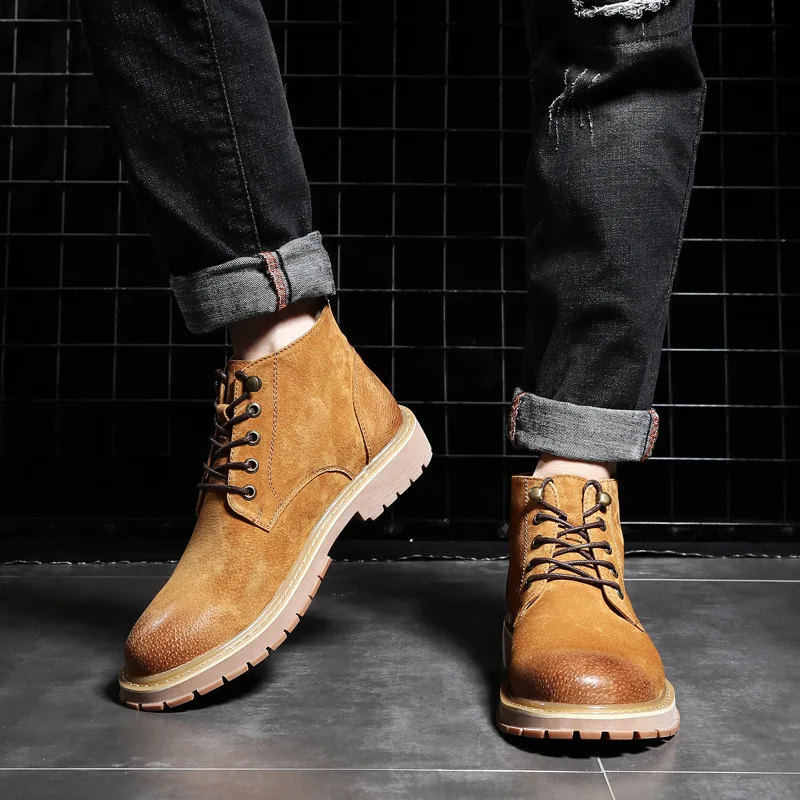 

Martin Boots 2018 Men's New Boots Short Leather Boots, Men's English Winter Yellow Boots.