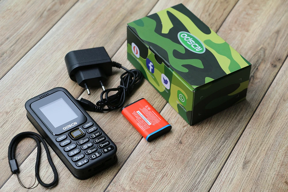 Odson Quad Band Dual Sim Whatsapp speed Dial Powerbank BT 2,0 русская клавиатура мобильный телефон для пожилых людей дешевая цена 2G