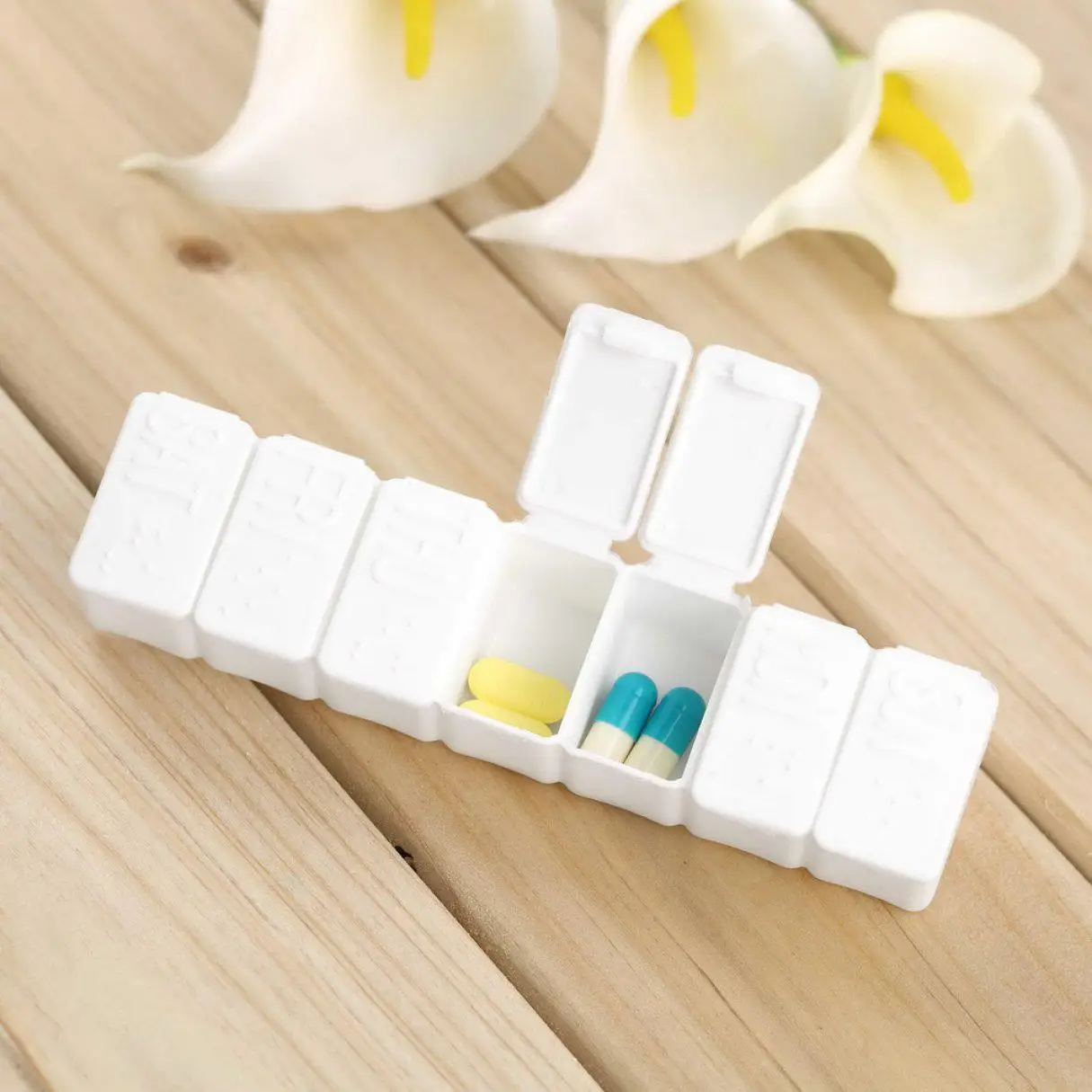 Portable Weekly Pill Box 7 Days Holder Medicine Storage Tablet Divider Drug Container Travel Pill Case Splitters Mini Box