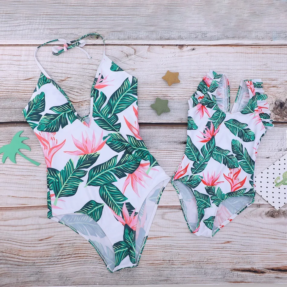 

Leaf Mother Daughter Swimwear Family Look Mommy and Me Matching Clothes Mom and Daughter Bath Bikini Swimsuits Dress Outfits