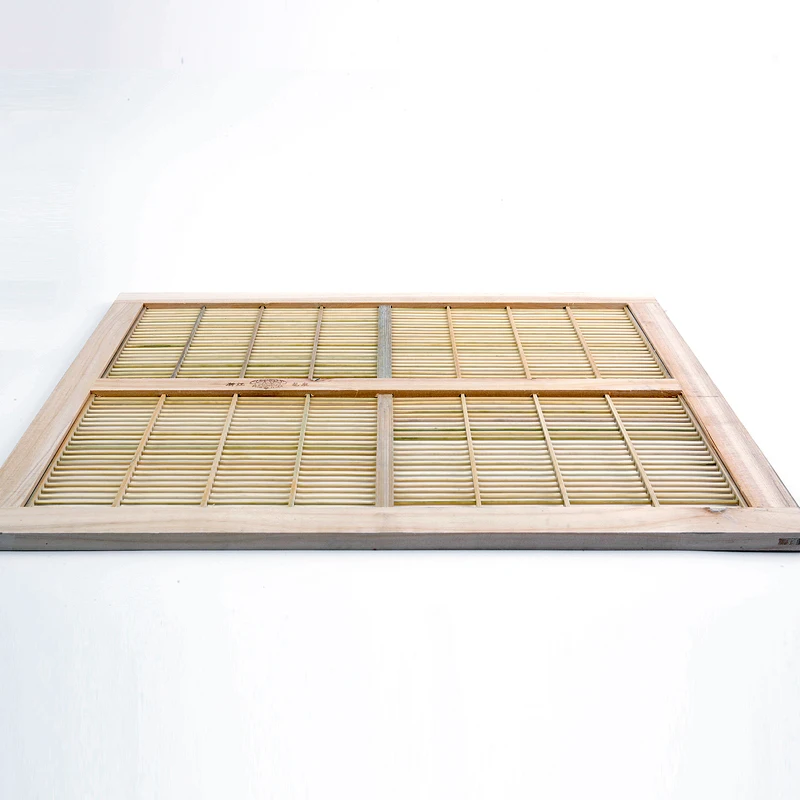 

Italian bee bamboo flat type horizontal vibration plate plate crown King King Bee escape proof bamboo bamboo fence wooden frame