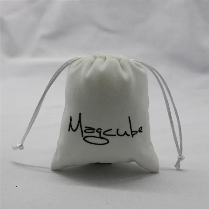 Small-Popular-Velvet-Gift-Bags-For-Jewelry (4)