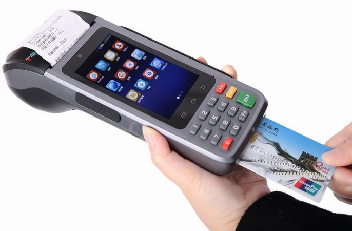 الروبوت المحمول وعرة pda pos محطة NFC/IC قارئ بطاقات الباركود ماسحة مع المدمج في استلام طابعة RFID قارئ
