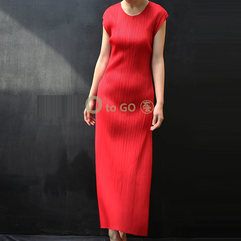 

Changpleat 2019 summer New Women Maxi dresses Miyak Pleated Fashion O-neck Solid Elastic waist Large Size Female Dress Tide D900