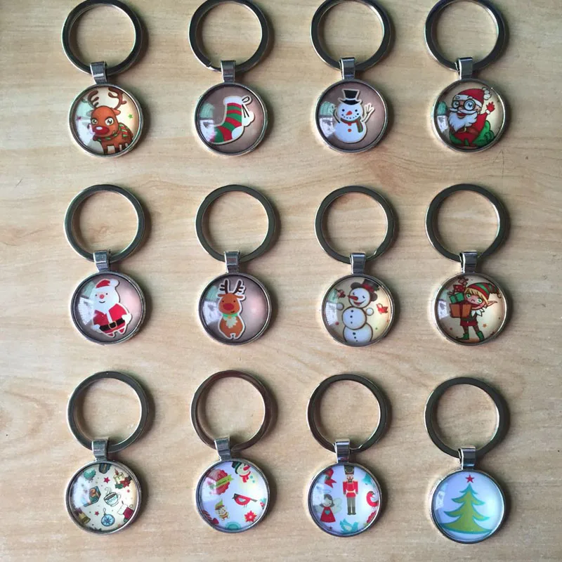 

12Pcs/lot Retro Christmas Keychain Cabochon Setting Pendant For Key Rings Women Handbag Charms Key Chain