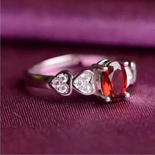 Elegante anillo de plata estampado con stome granate rojo 4mm * 6mm 2017 nueva joyería de plata de moda para la mujer venta al por mayor joyas de granate