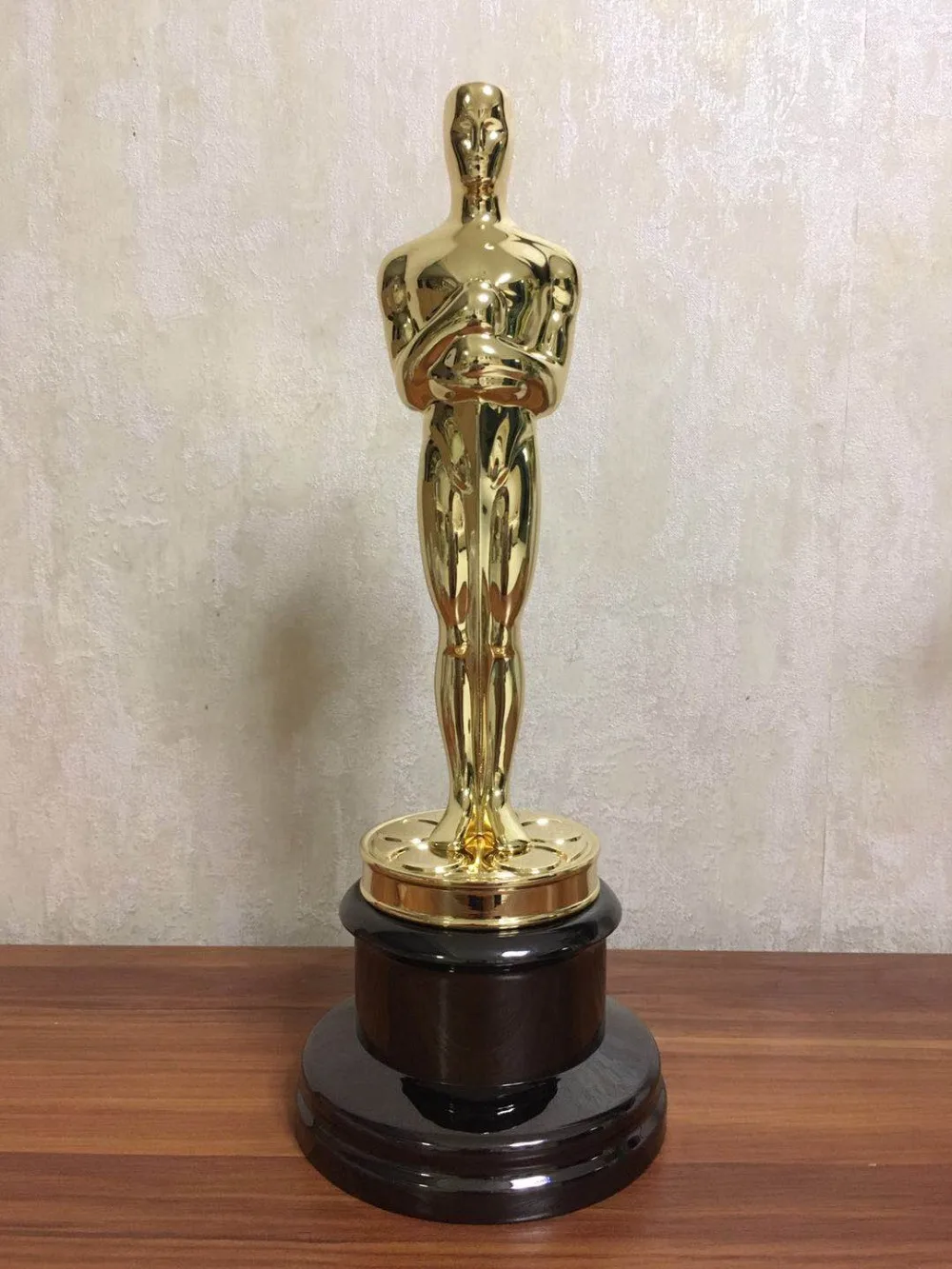 Replica oscar trophy award scale 11 13.5inches movie souvenirs Free Engravingin Figurines