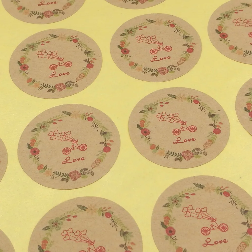 

200pcs Kraft Diameter 3cm Love Labels Beautiful Flower Bike Sticker Label For Birthday Seal Label For Gift/Box/Cups/Cake/Candy