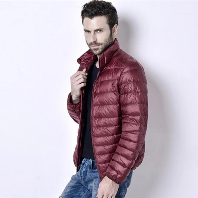 Covrlge Для мужчин зимняя куртка Ultra Light 90% Белые куртки-пуховики Повседневное Портативный зимнее пальто для Для мужчин вниз парки MWY003 - Цвет: Red