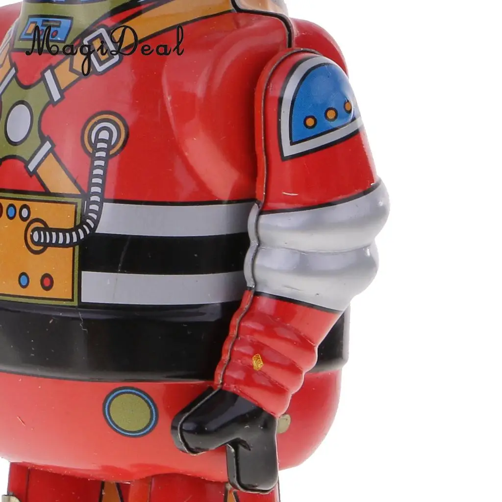 MagiDeal 1Pc Retro Wind Up Clockwork Mechanical Walking Tin Astronaut Robot for Adult Kids Toy Best Gift Display Decoration