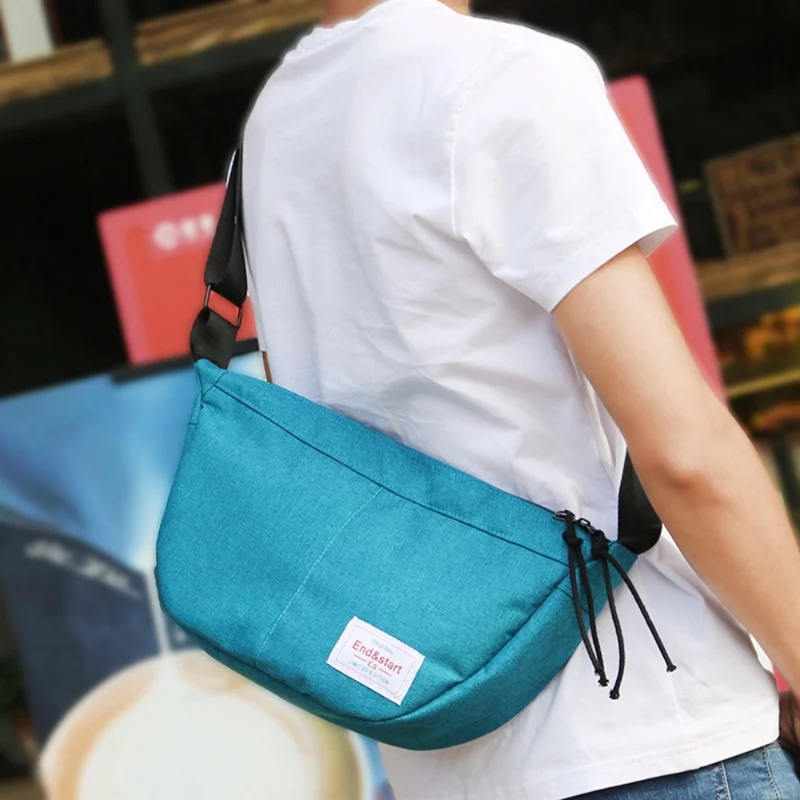 

Fashion Trend Men's Casual Sports Messenger Package Splicing Large Capacity Chest Bag Camouflage Waist Bag