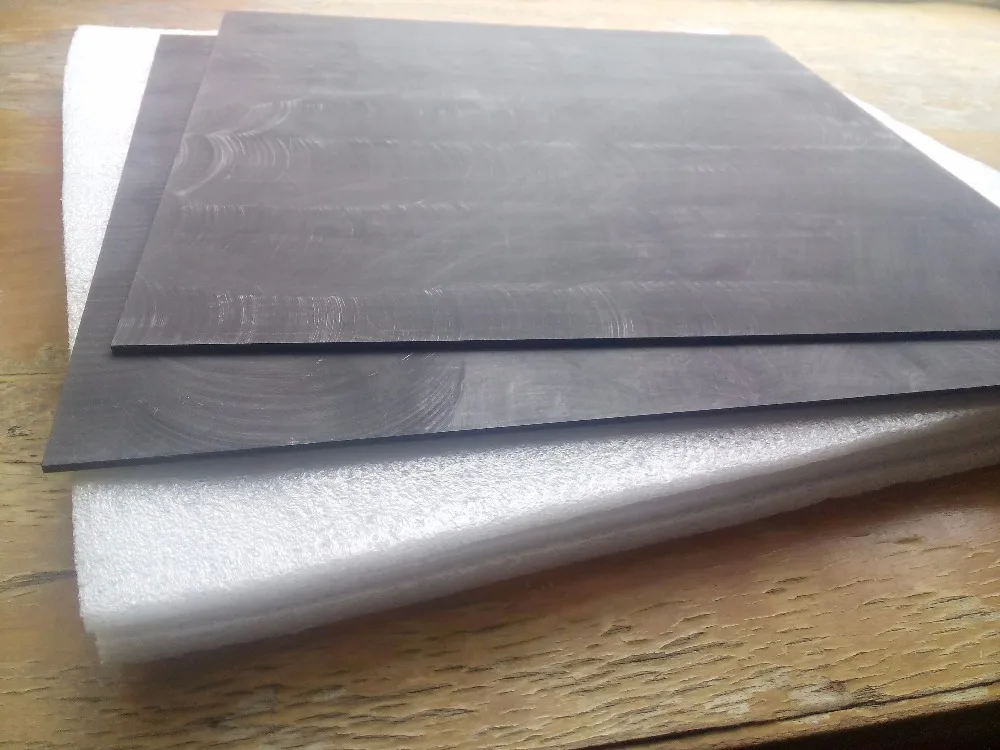 

Low porosity graphite bipolar plate for redox flow battery