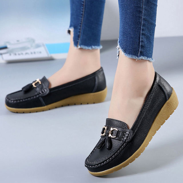 2018 Flats Woman Cow Leather Flats Women Slip On Women’s Loafers Metal Decoration Large Size 35-44