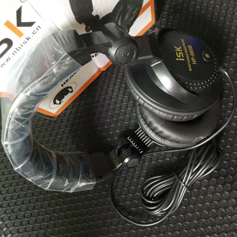37-earphone