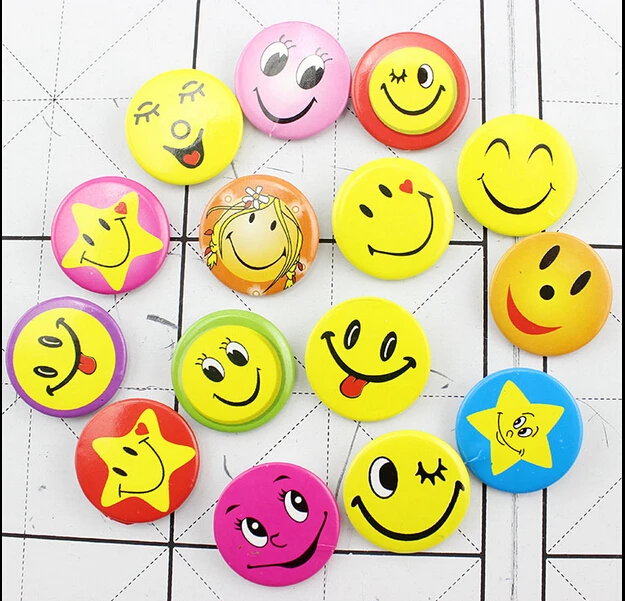 10pcs/lot Cute Style Novelty Children Jewelry Face Emoji Smile Brooch