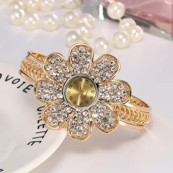 

2018 new diamond flower shape dial stainless steel strap casual fashion exquisite precision women's quartz watch