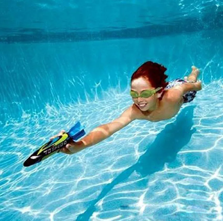 

4Pcs/Lot Throwing Torpedo/ Rocket Toy for Children at Summer Pool Underwater Diving Swimming Game sport gift beach ball