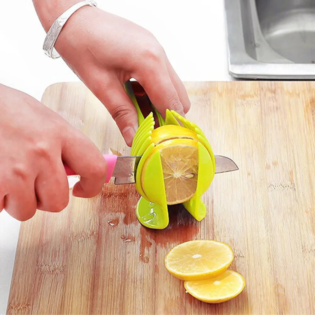 

Plastic Slicer Vegetable Tomato Slicer Lemon Orange Fruit Cutter Knife Cake Holder Kitchen Gadgets Fruit Vegetable Tool D3