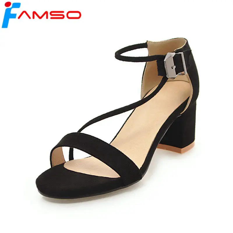 

FAMSO 2018 New Women Sandals Big Size 34-43 Black Pink Beige Thick Heels T-Strap Peep toe Shoes Designer Female Heels Sandals