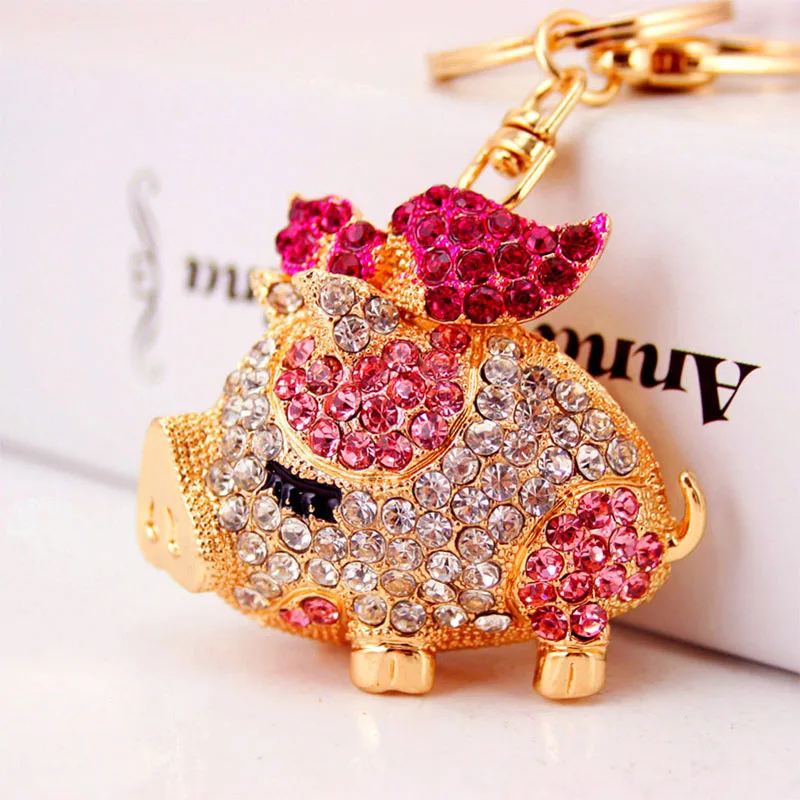 

RE New brand pig wings crystal rhinestone keyrings key chains holder women gift bag pendant for car keychains 2019 G31