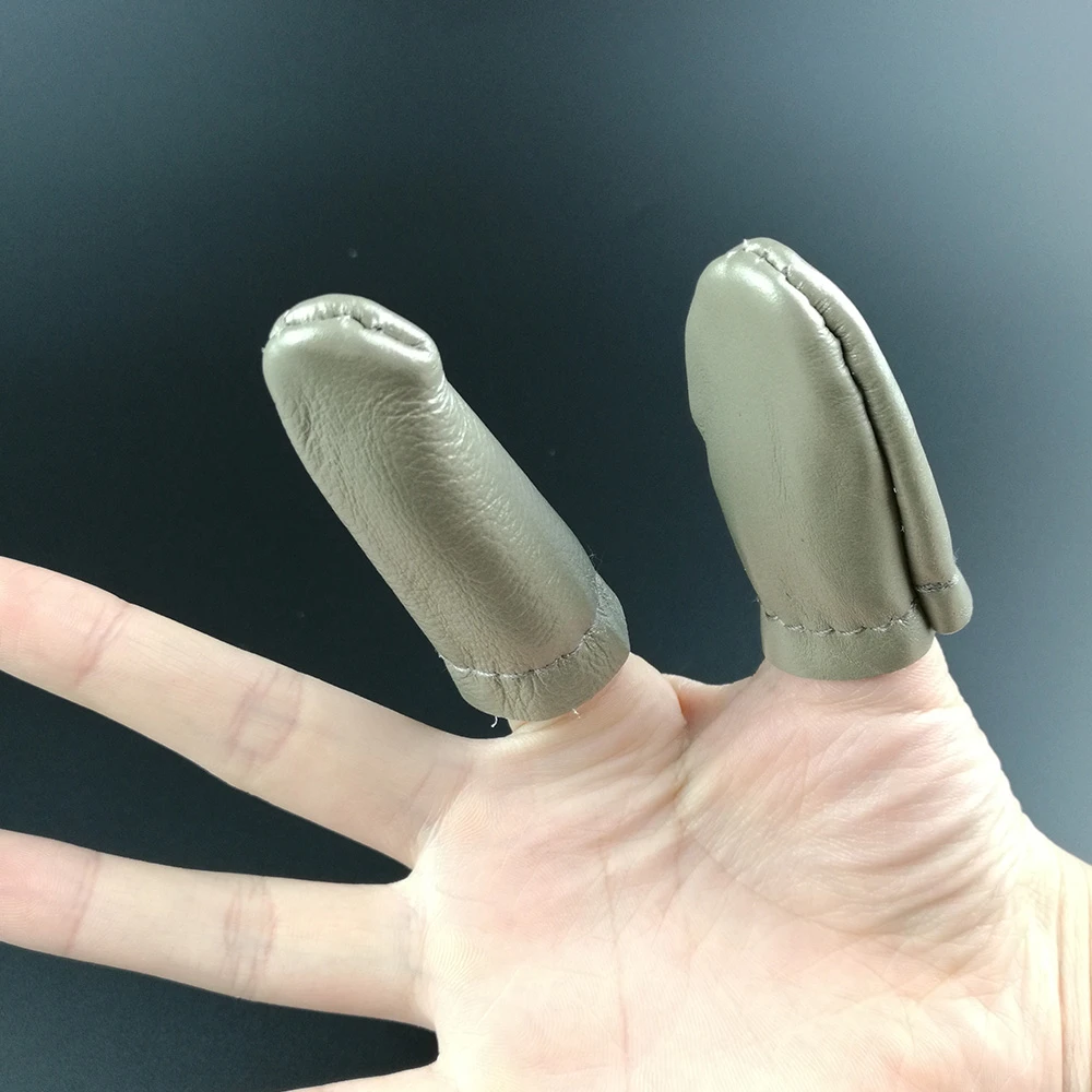 Ayunjia Needle Finger Protector 5 Pairs Needle Felting Leather Finger Protector Knitting Random Color Thumb Index Finger Thimbl
