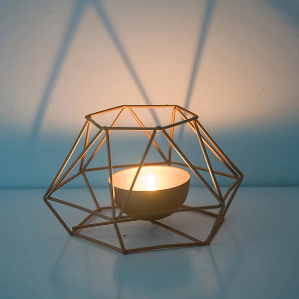 

Romantic Candle Holder Iron Golden Candlestick Ornaments Geometric Shape Home Decor Props For Party Gift For Girl Drop Shipping
