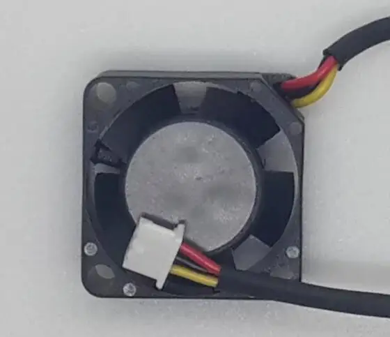 

2010 5V 0.8W 2CM GM0501 PFV1-8 three-wire high speed miniature fan