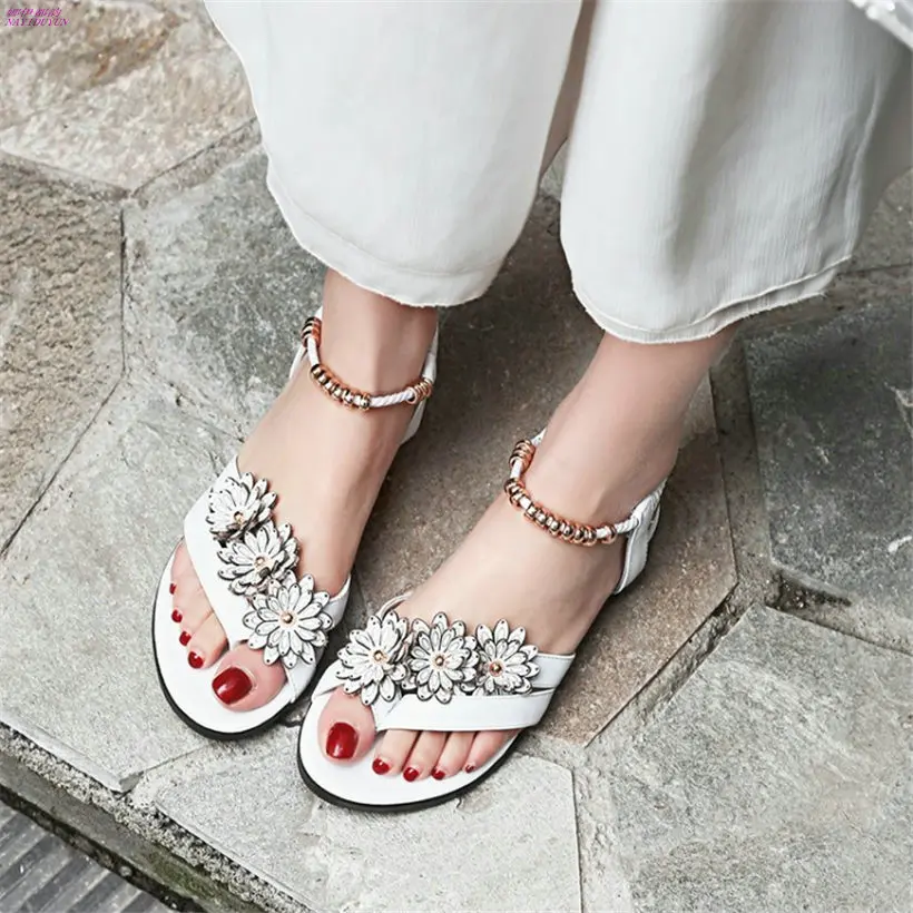 

NAYIDUYUN New Women Cow Leather Ankle Strap Roman Gladiator Sandals Summer Open Toe Party Rivets Oxfords Shoes Thong Slippers
