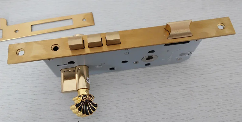 790 lockbody cylinder 2