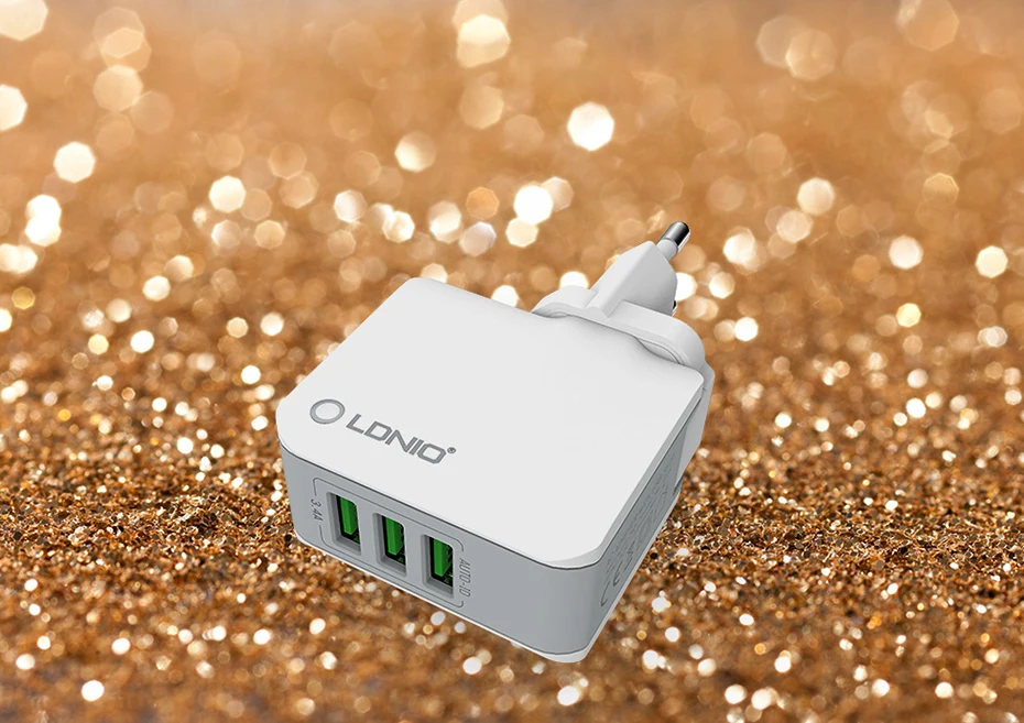 LDNIO TRAVEL CHARGER (1)