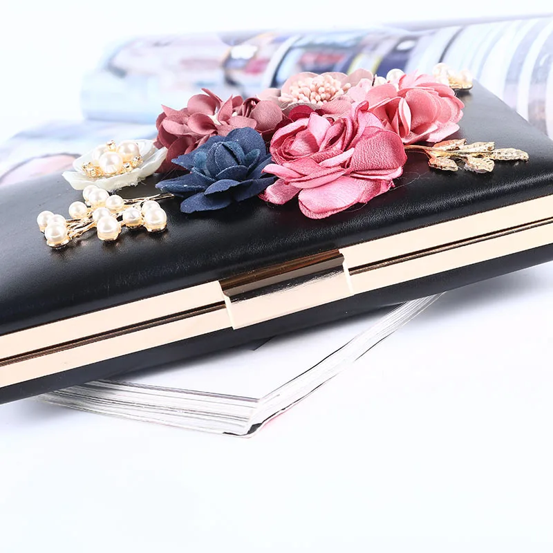Beautiful Women Evening Bag Flower Beaded Small Day Clutch Evening Bag With Chain Shoulder Handbags Leather Metal Purse Beautiful Women Evening Bag Flower Beaded Small Day Clutch Evening Bag With Chain Shoulder Handbags Leather Metal Purse