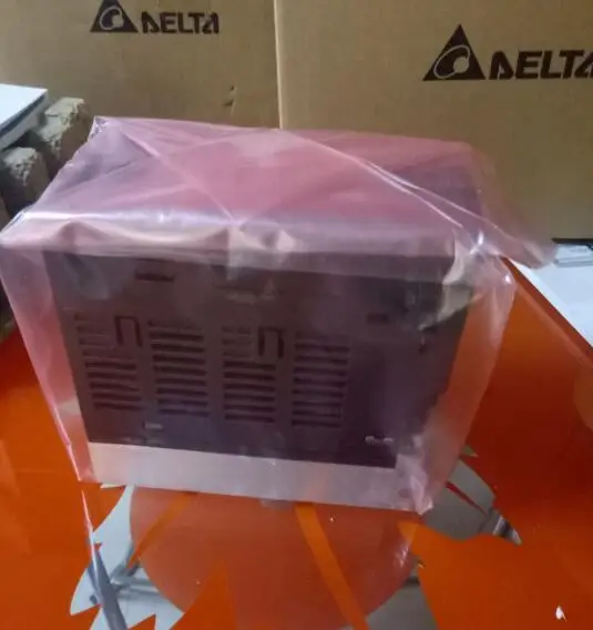 

VFD11AMS23ANSAA 3P230V 2.2kW IP20 built-in brake unit, no built-in filter, built-in PLC new 1 year warranty