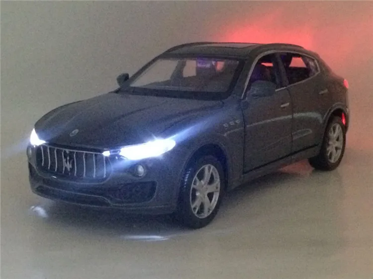 1:32 Maserati Levante SUV сплав Игрушечная модель транспортных средств с откатной спинкой шесть открытых дверей детская Подарочная Коллекция