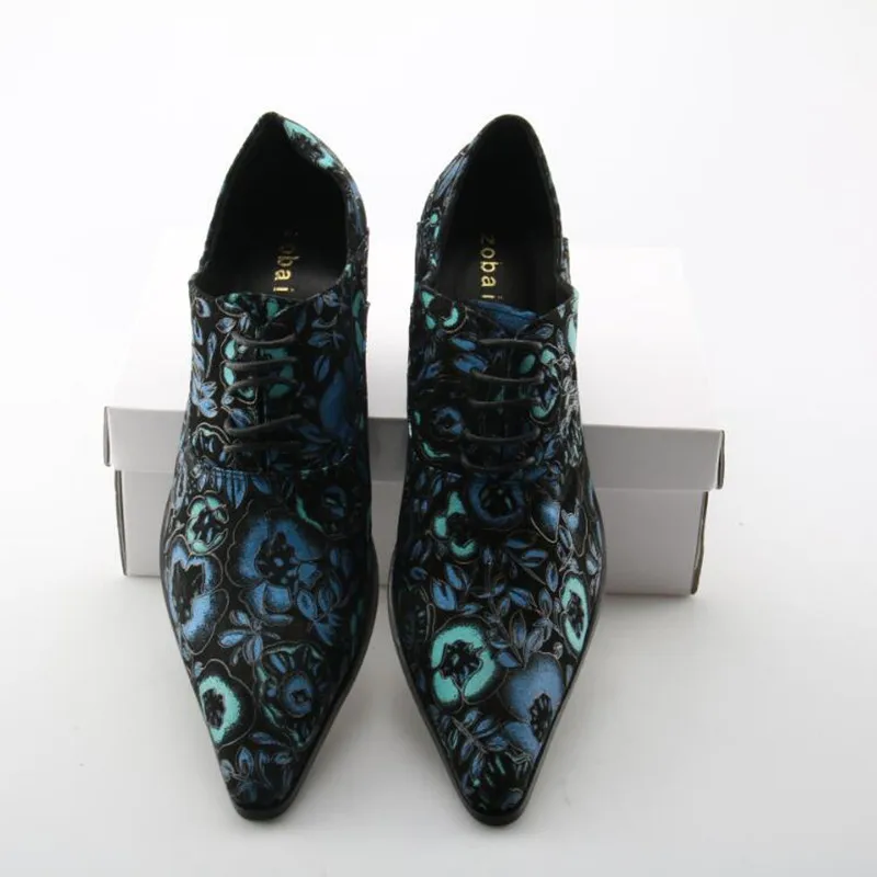 Zobairou mocassin homme элегантная Цветочная вышивка мужская обувь из натуральной кожи формальная обувь синие лоферы с шипами Роскошные броги