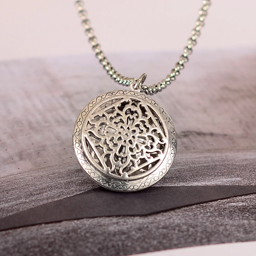 Round Essential Aroma Diffuser Locket Necklace Antique Silver Open