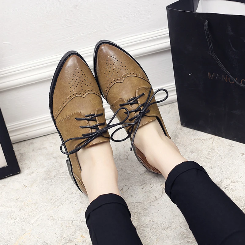 

2019 New British Oxford Shoes Woman Lace-up Carving Bullock Pointed Toe Slip on Creepers Preppy Leather Derby Shoes Women Flats