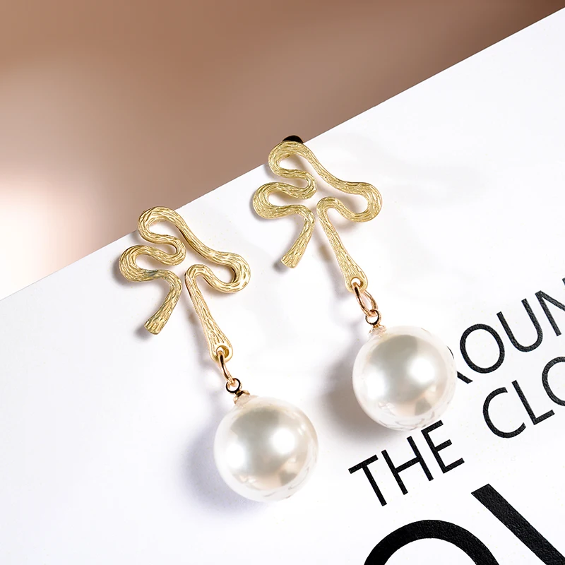 LUBOV Imitation Big Pearl Pendant Elegant Drop Earrings Irregular Gold Color Metal Dangle Personality Women Jewelry | Украшения и