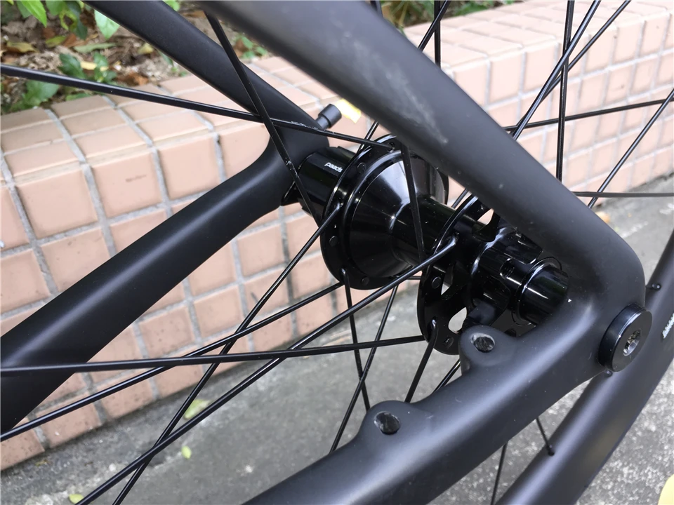 Perfect 2018 new Brand Black on Black BoB CARROWTER disk Bicycle Complete carbon road bike with 8020 Groupset 50mm disc wheelset 4 Perfect 2018 new Brand Black on Black BoB CARROWTER disk Bicycle Complete carbon road bike with 8020 Groupset 50mm disc wheelset 4