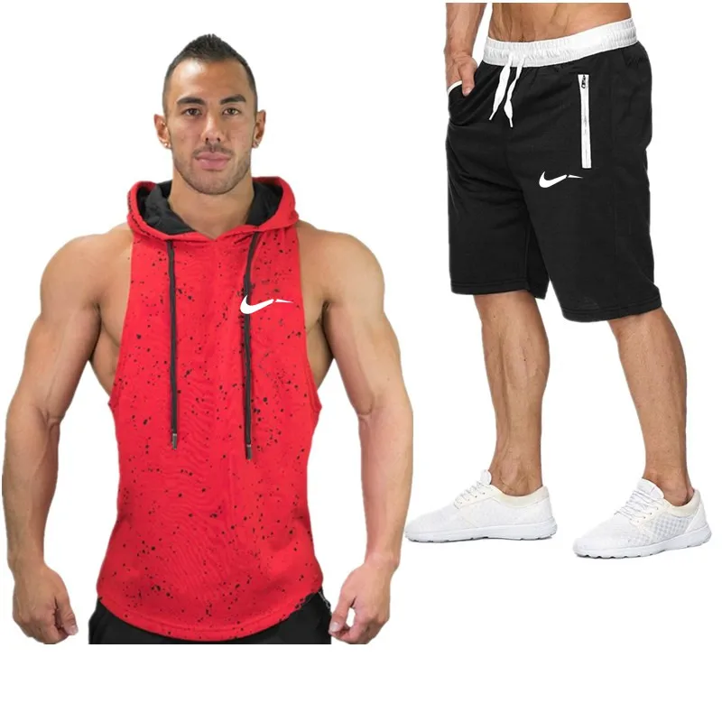 

2019 new men's fashion two-piece t-shirt + shorts suit men's summer hooded shirt fashion T-shirt high-quality men's clothing