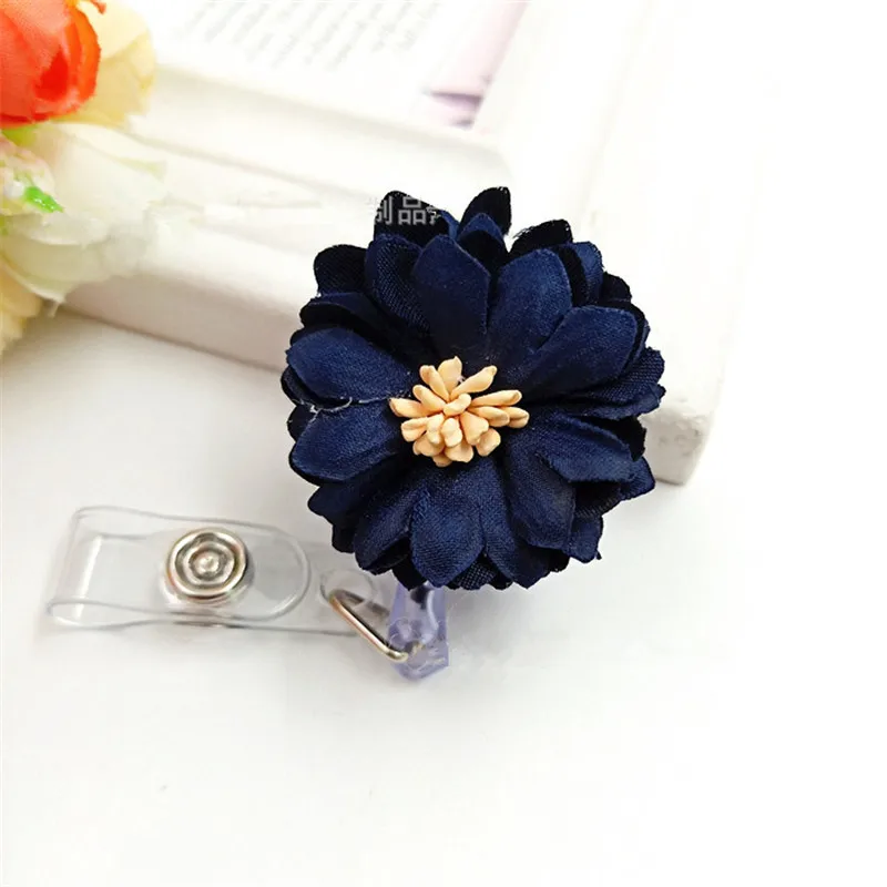 New Arrival 1 Piece Top Quality Artificial Fabric Retractable Nurse Badge Reel Flowers Series Students ID Card Badge Holder