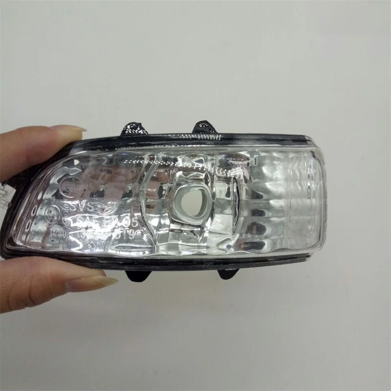 

SKTOO Left /Right Side Mirror Lights For Volvo New S80 S80L S40 S60 C70 C30 Driver Side Mirror Turn Signal Rearview Mirror Light